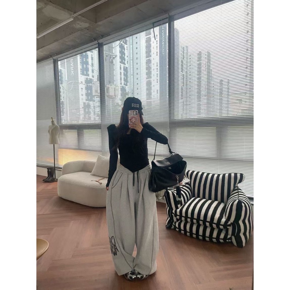 【現貨】MiaoMiao Korea 方領不規則下擺長袖上衣 Mienne 米妮歐膩 秋季 東大門 正韓代購-細節圖10