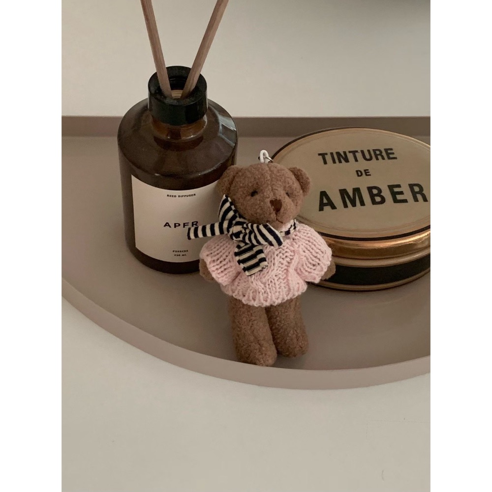 MiaoMiao Korea 韓系質感 🧸 暖心麻花毛衣小熊掛飾 包包吊飾 秋冬 東大門 正韓代購-細節圖6