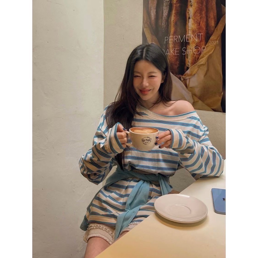 【現貨】MiaoMiao Korea 慵懶美學🩵 撞色條紋百搭T恤 春季 東大門 正韓代購-細節圖4
