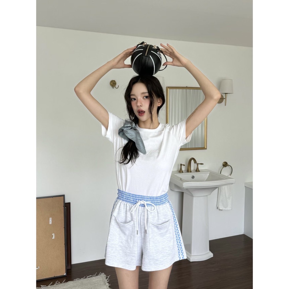 【現貨】MiaoMiao Korea 法式優雅 珍珠字母草寫T恤 春夏 東大門 正韓代購-細節圖7