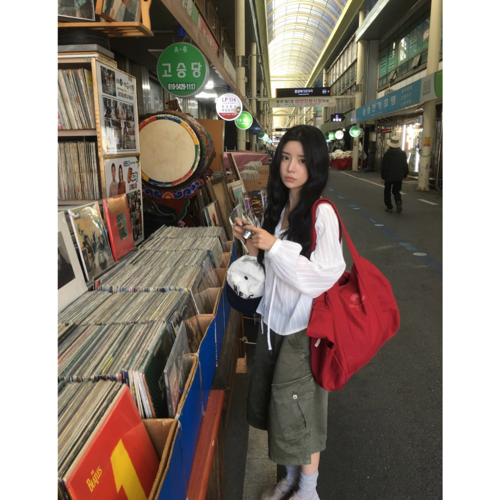MiaoMiao Korea 蕾絲紋理拼接長袖上衣 秋季 東大門 正韓代購-細節圖3