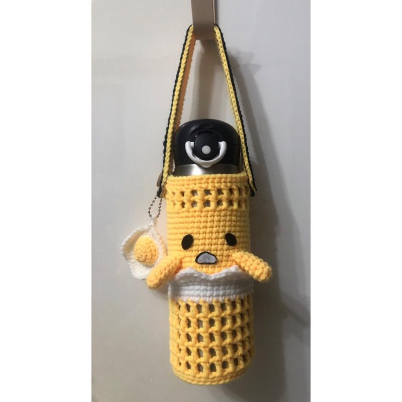 JoJo愛編織 飲料提袋 保溫杯提袋★屹耳 龍貓 Tata 維尼 蛋黃歌米奇★純手工 毛線編織 保溫瓶套 保溫杯套 杯套-細節圖4