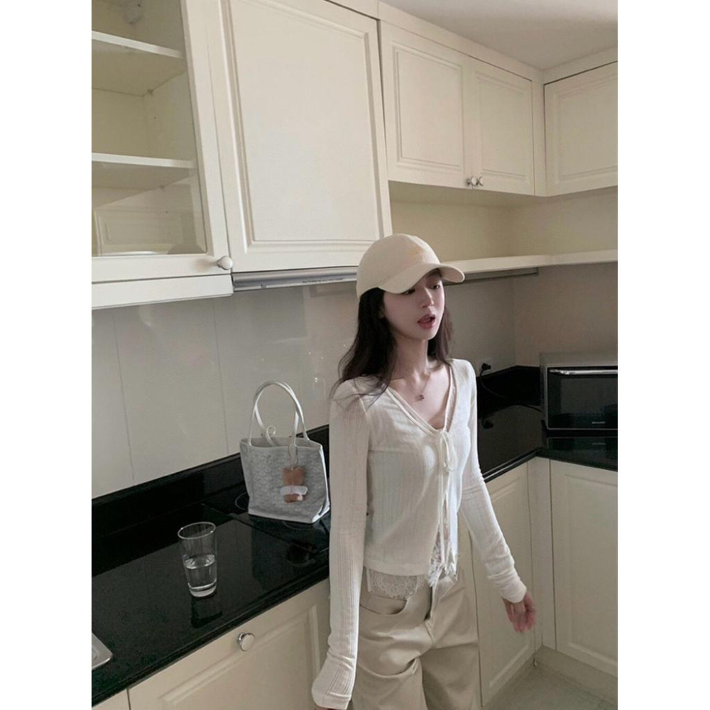 想要什麼風格我都有💗 🏷️層次感蕾絲兩件式上衣-細節圖4