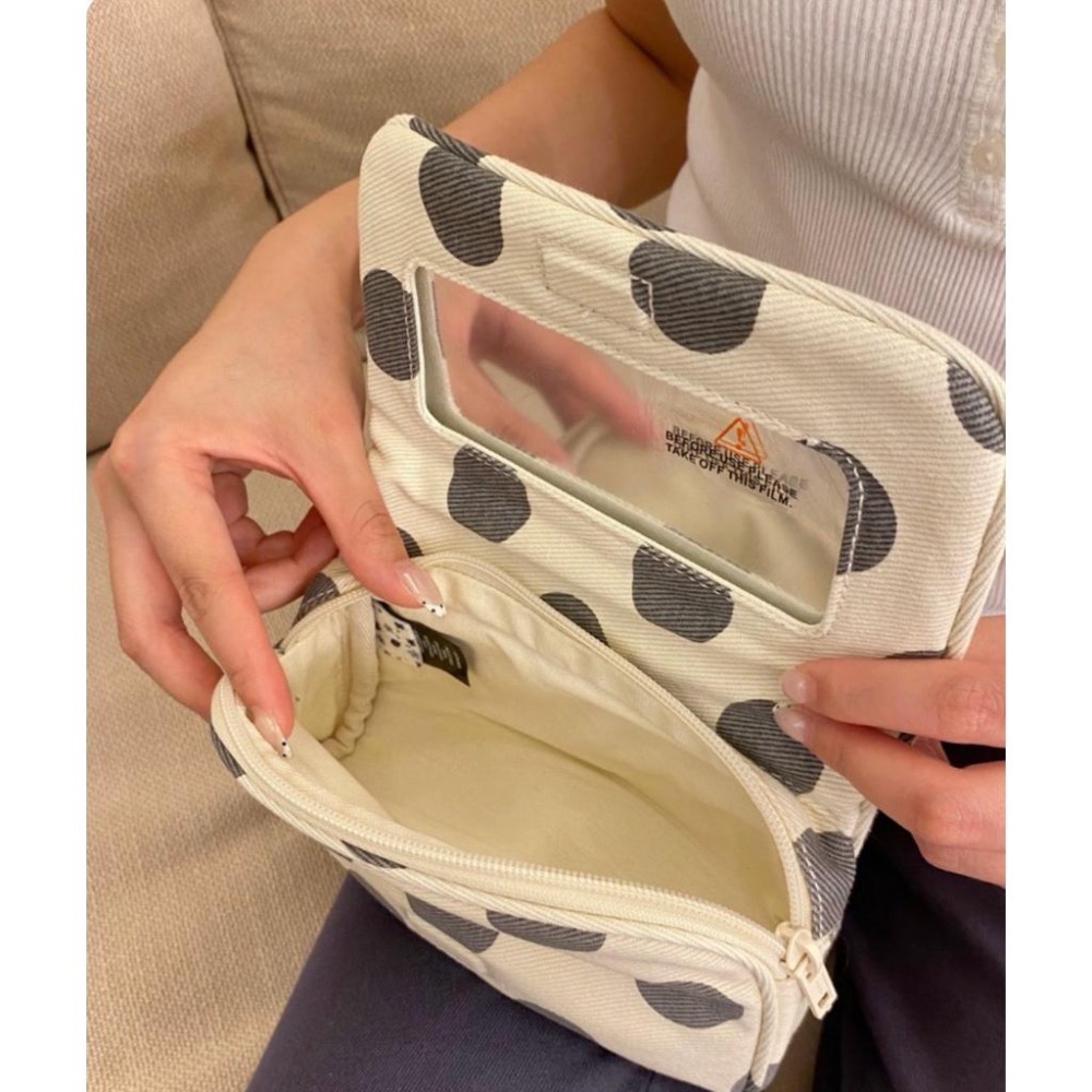 Brandy Melville Polka Dot Makeup Bag-細節圖3