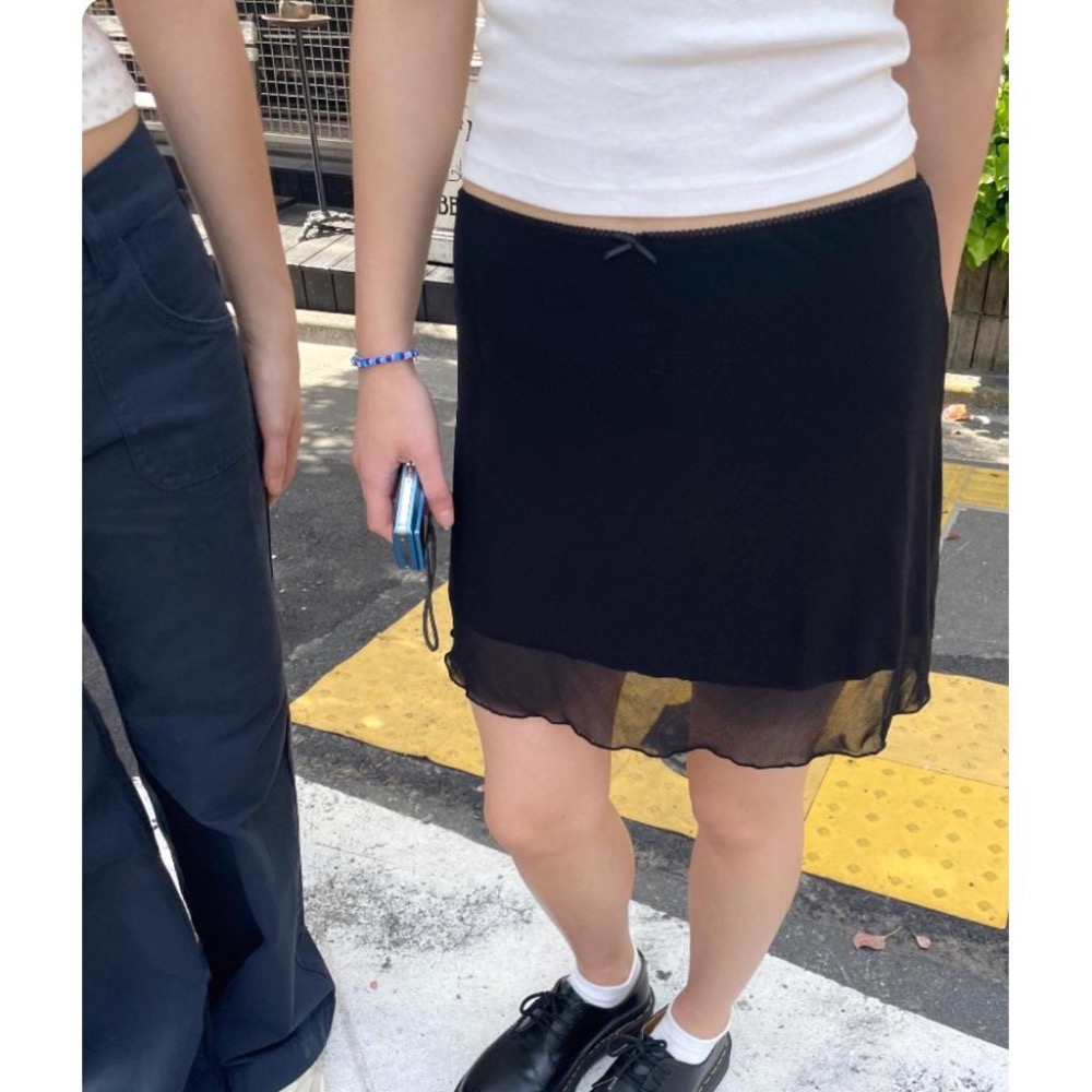 Brandy Melville Ciara Skirt-細節圖2