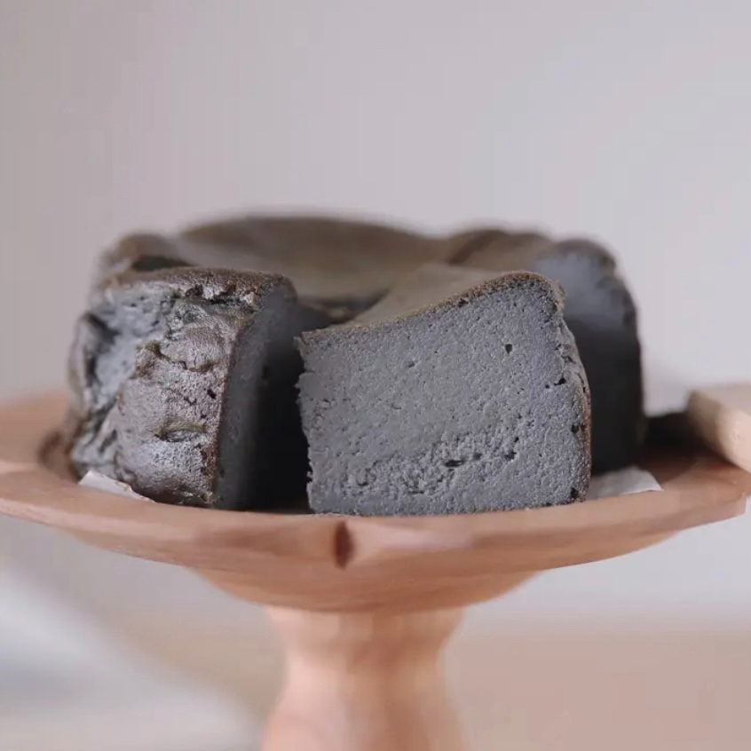 【無糖之家】芝麻巴斯克乳酪蛋糕6吋580克 一顆就免運 第二顆再折100 無加砂糖無麵粉無麩質-細節圖2