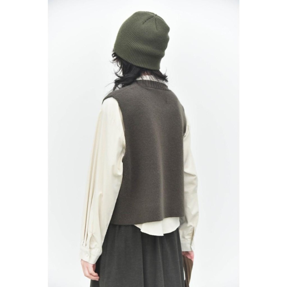 撞色手工扣眼針織背心 小眾設計雙口袋馬甲 *3色 | kukuta-細節圖9