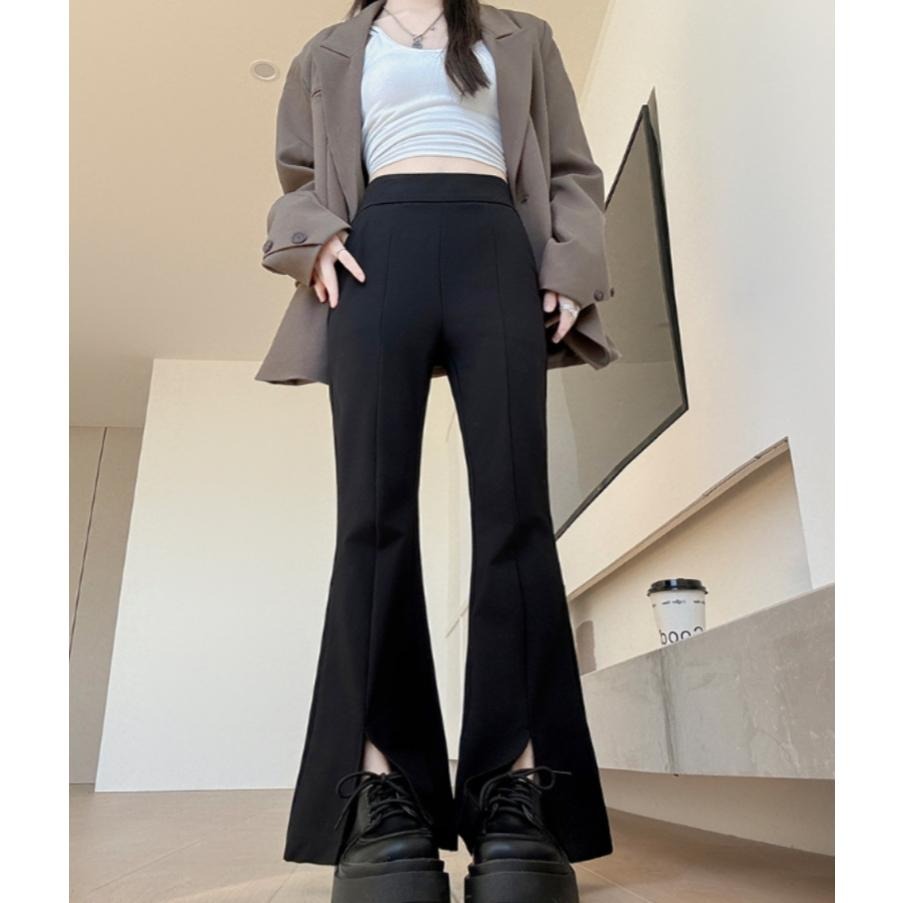 現+預 長腿必備 黑色開叉微喇叭褲 彈力修身長褲 (S-2XL)| kukuta-細節圖2