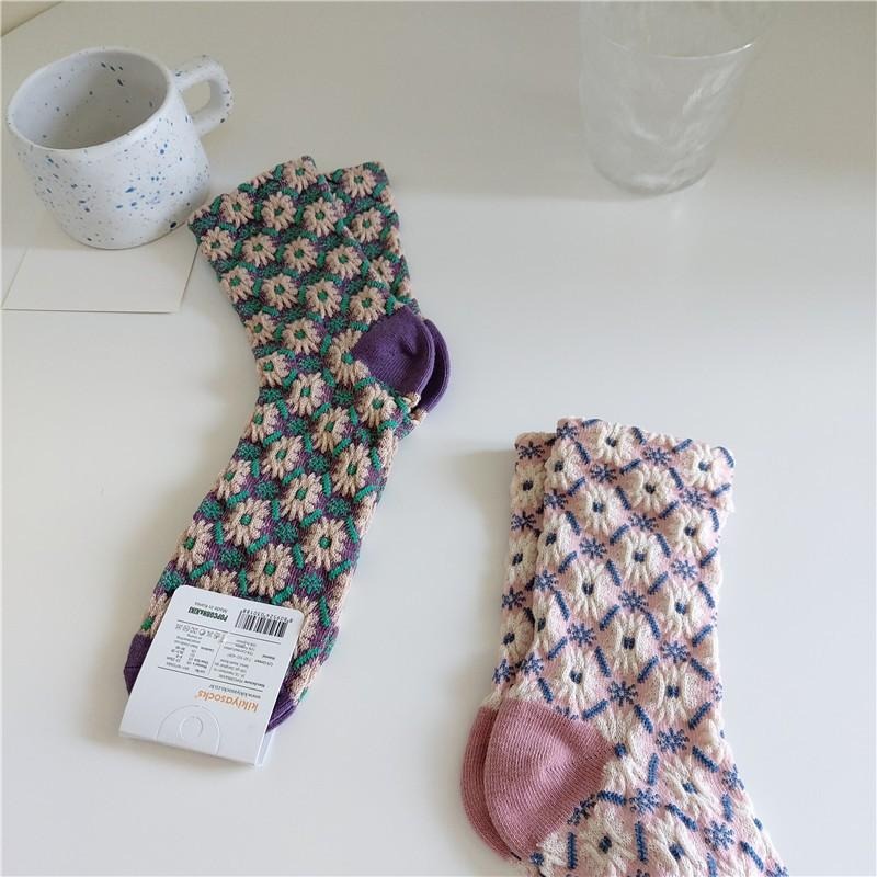 現+預 正韓🇰🇷  復古立體花朵中筒襪 kikiyasocks棉襪 *5色 | kukuta-細節圖2