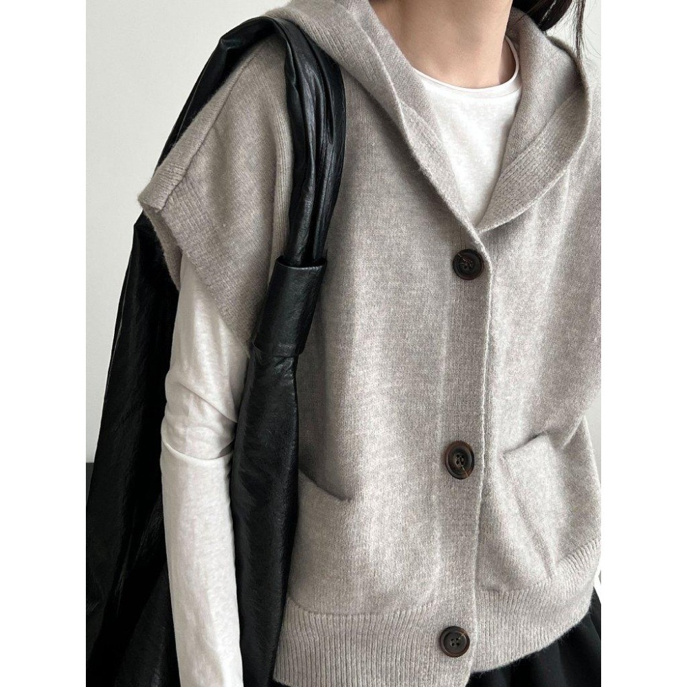 現+預 休閒穿搭 寬鬆連帽針織背心 短版疊穿馬甲 *4色 | kukuta-細節圖3