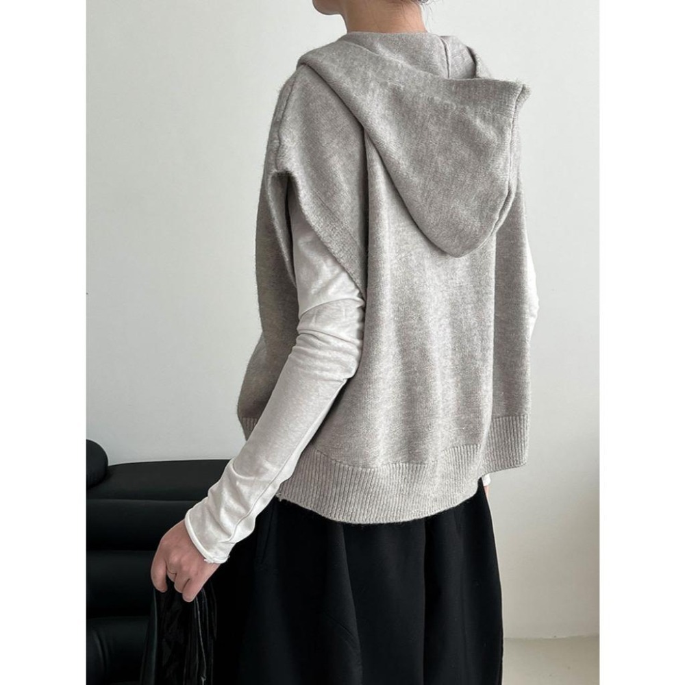 現+預 休閒穿搭 寬鬆連帽針織背心 短版疊穿馬甲 *4色 | kukuta-細節圖5