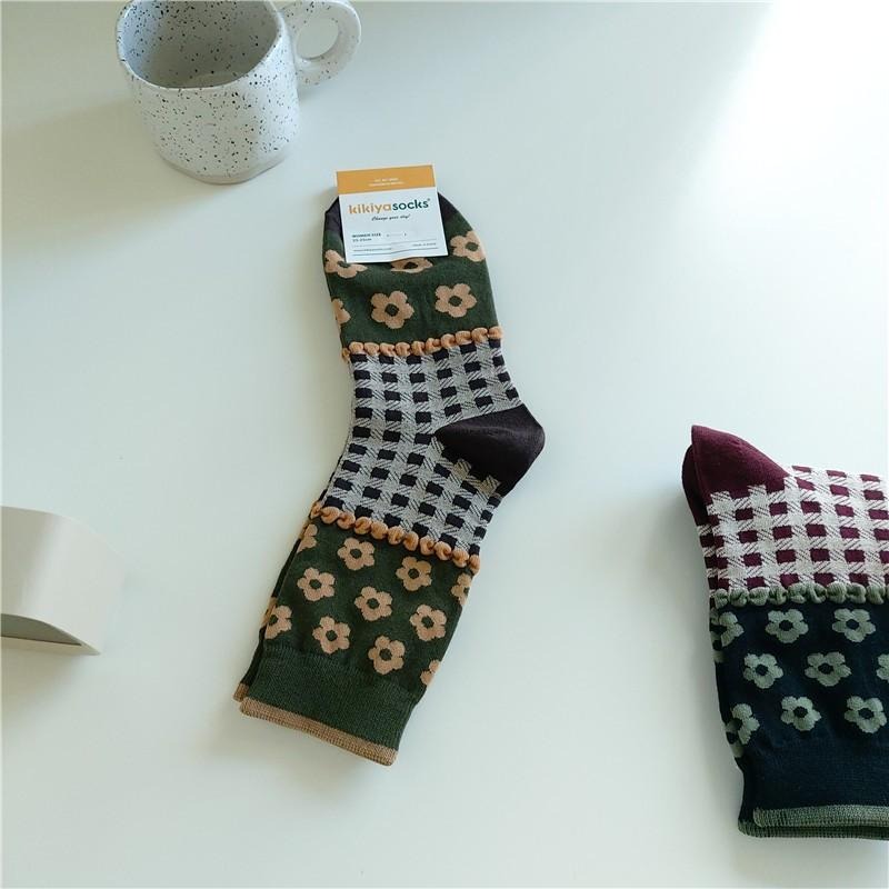現+預 正韓🇰🇷 立體拼色花朵中筒襪 kikiyasocks棉襪 *4色 | kukuta-細節圖6