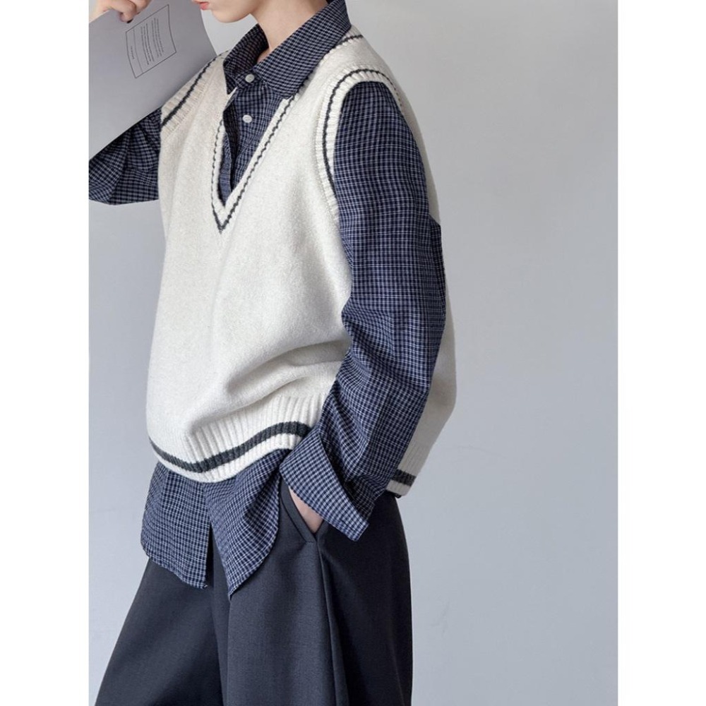 層次穿搭 學院風大V領撞色針織馬甲背心 *3色 | kukuta-細節圖7