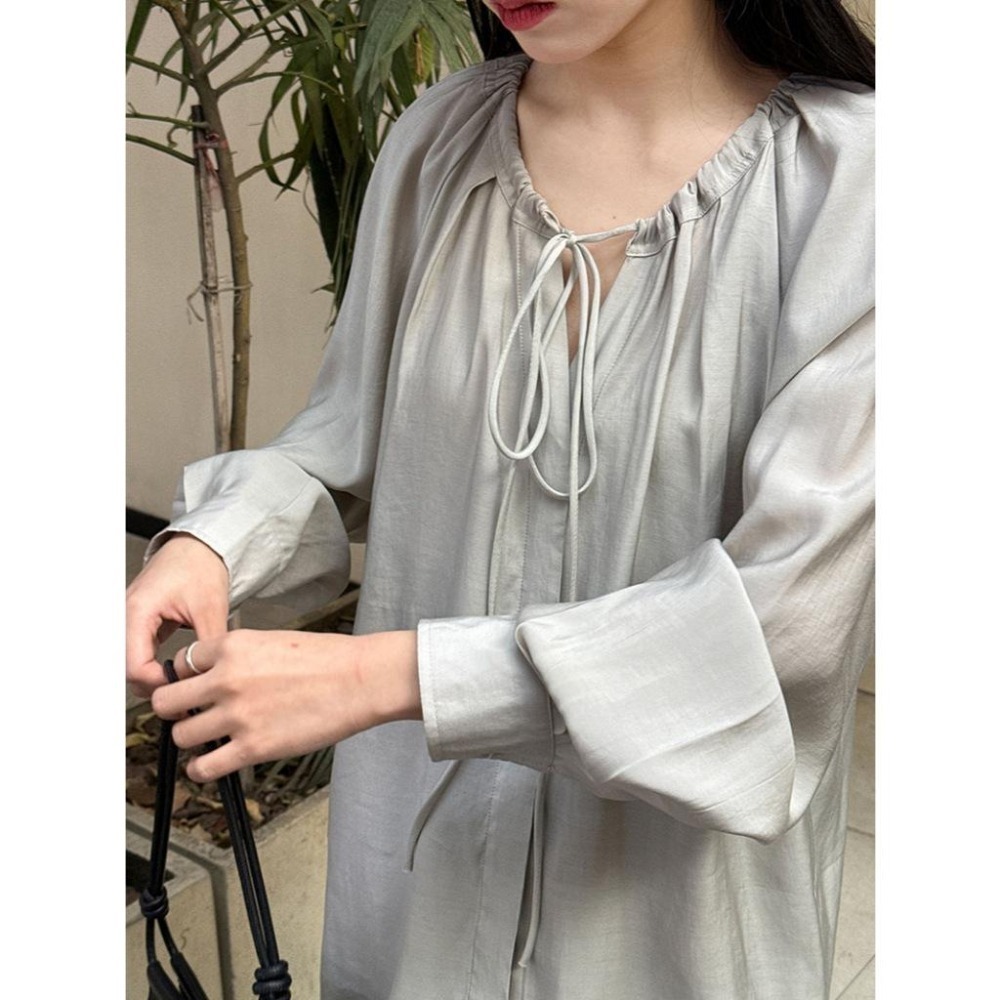 領口綁帶天絲上衣*2色 | kukuta-細節圖5
