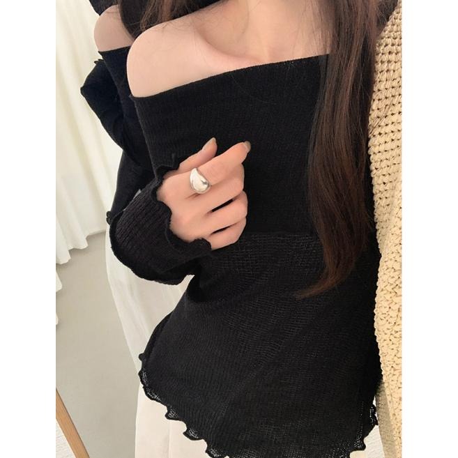 現貨 一字肩木耳花邊微透上衣*2色 | kukuta-細節圖7