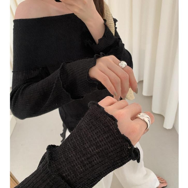 現貨 一字肩木耳花邊微透上衣*2色 | kukuta-細節圖9