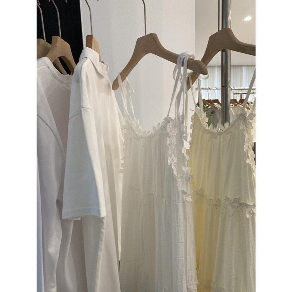 現貨 度假風立體花朵吊帶裙*2色 | kukuta-細節圖6