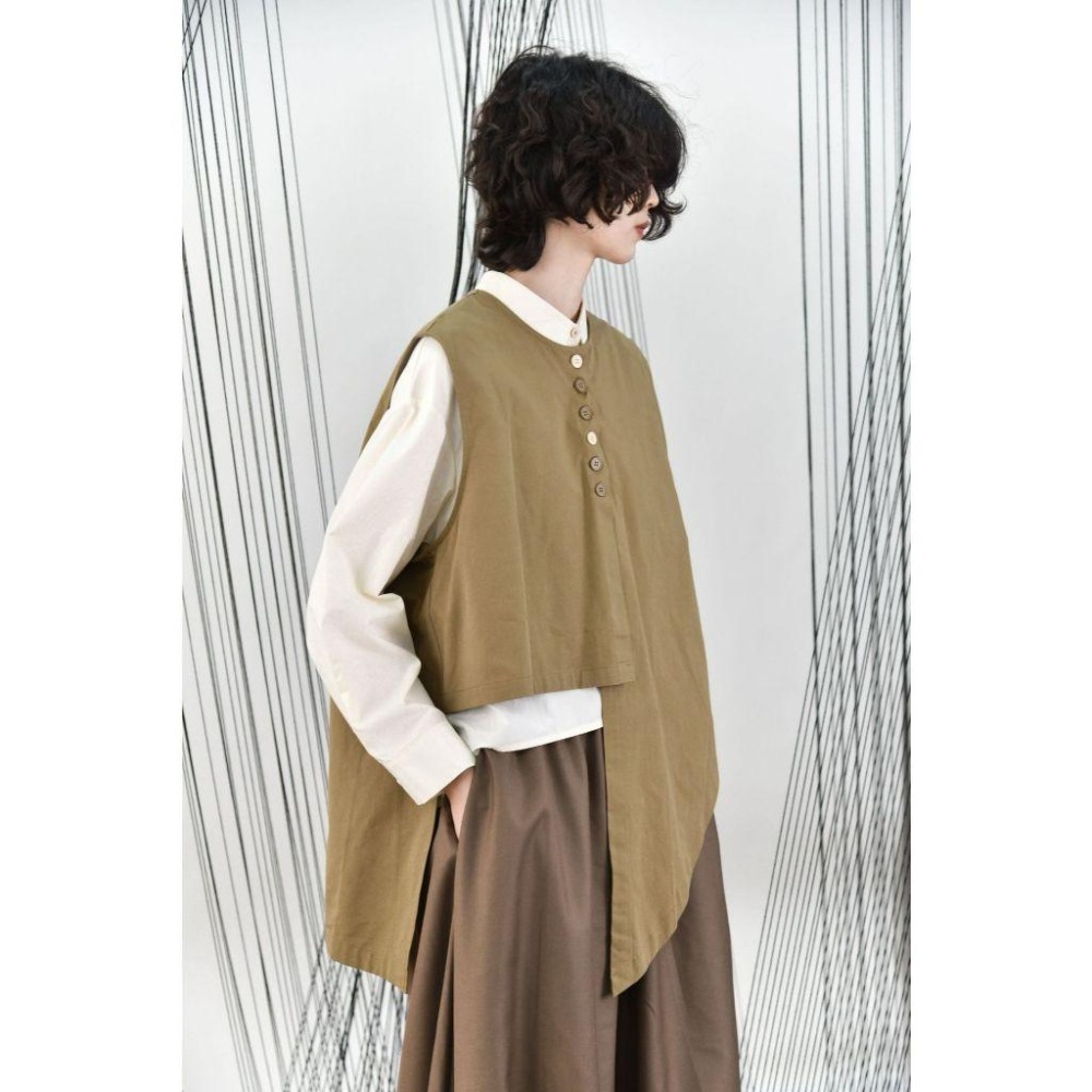 撞色扣不規則尖角下擺馬甲背心*3色 | kukuta-細節圖4