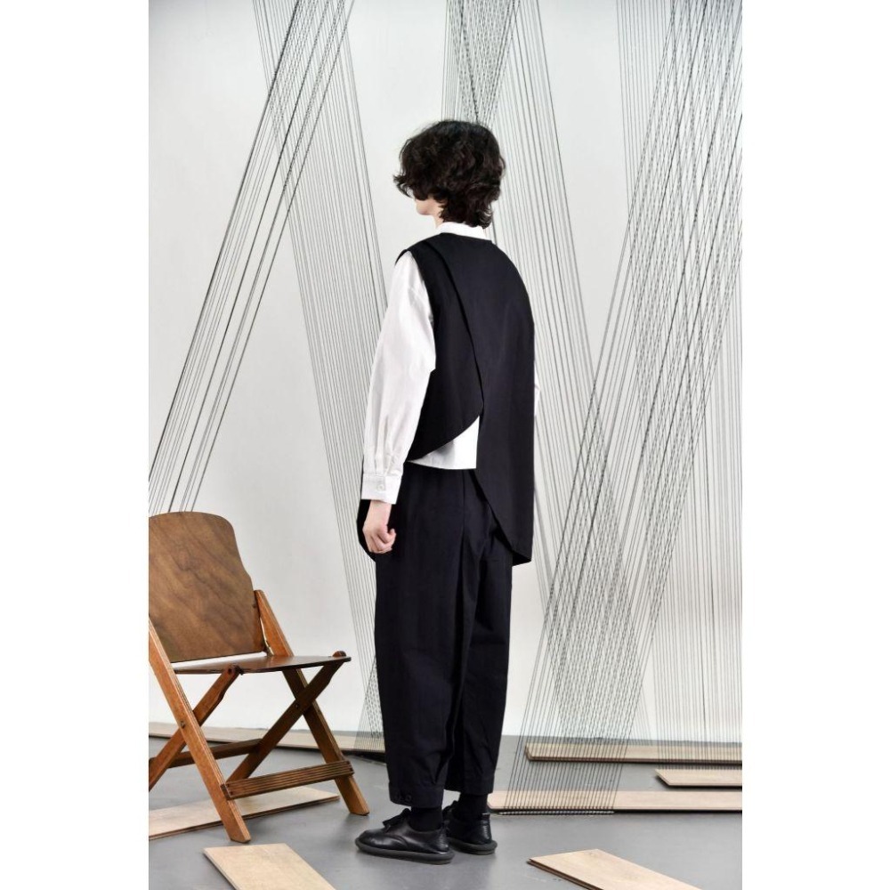 撞色扣不規則尖角下擺馬甲背心*3色 | kukuta-細節圖8