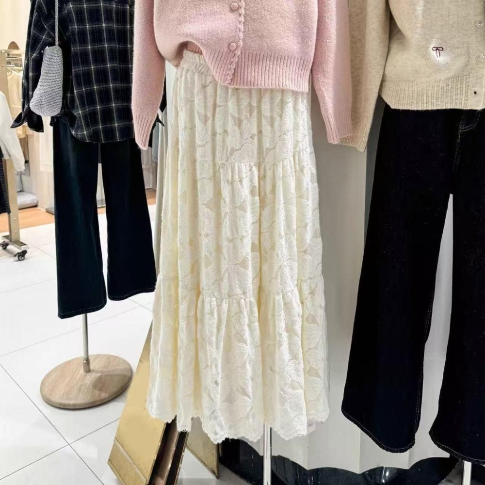 現+預 氣質顯瘦 百搭蕾絲磨毛半身裙 *2色 | kukuta-細節圖4