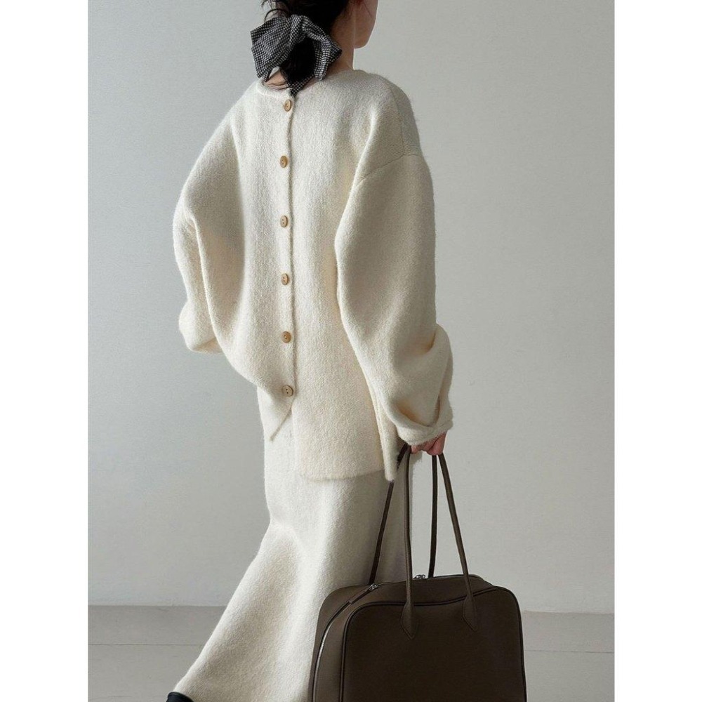 韓系秋冬 溫暖後排釦慵懶毛衣+針織半身裙套裝 *2色 | kukuta-細節圖2