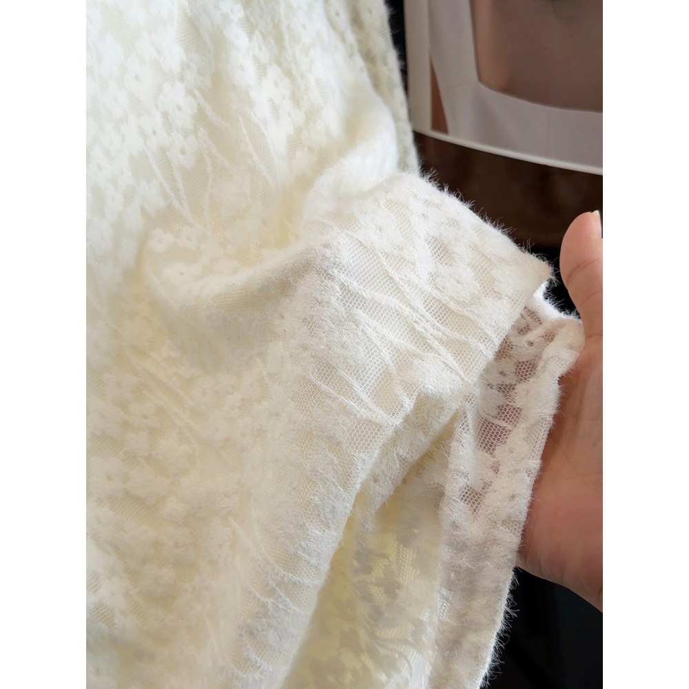 立領絨毛鉤花蕾絲內搭上衣 *3色 | kukuta-細節圖9