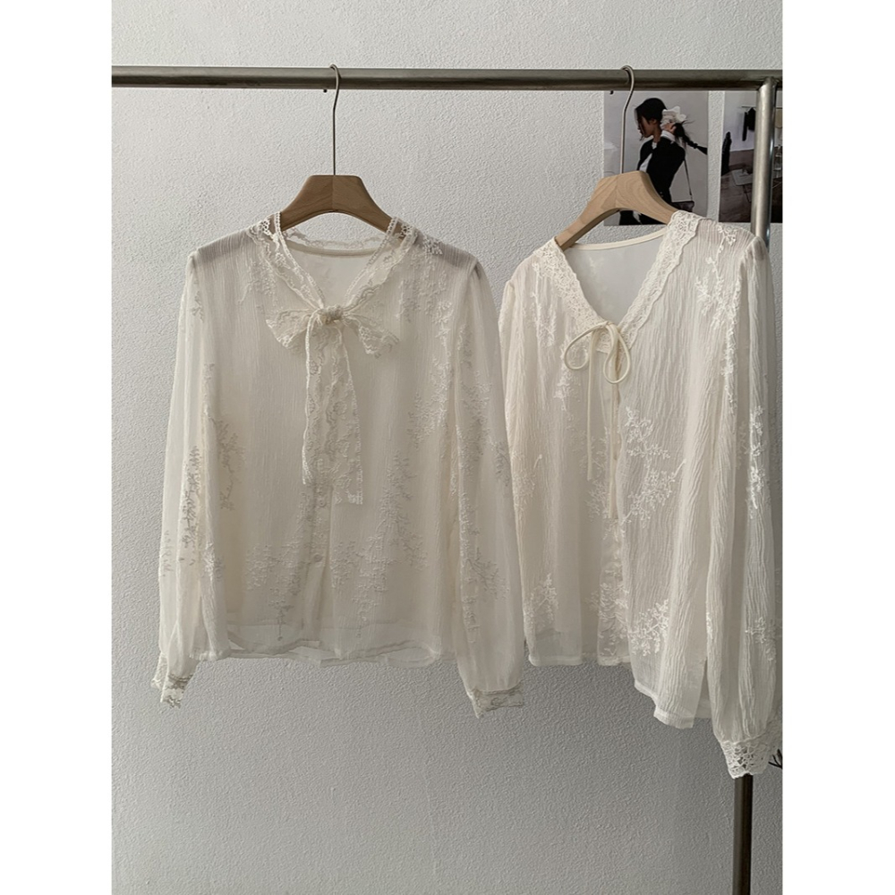 氣質百搭 V領蕾絲刺繡綁帶長袖上衣 *2色 | kukuta-細節圖3