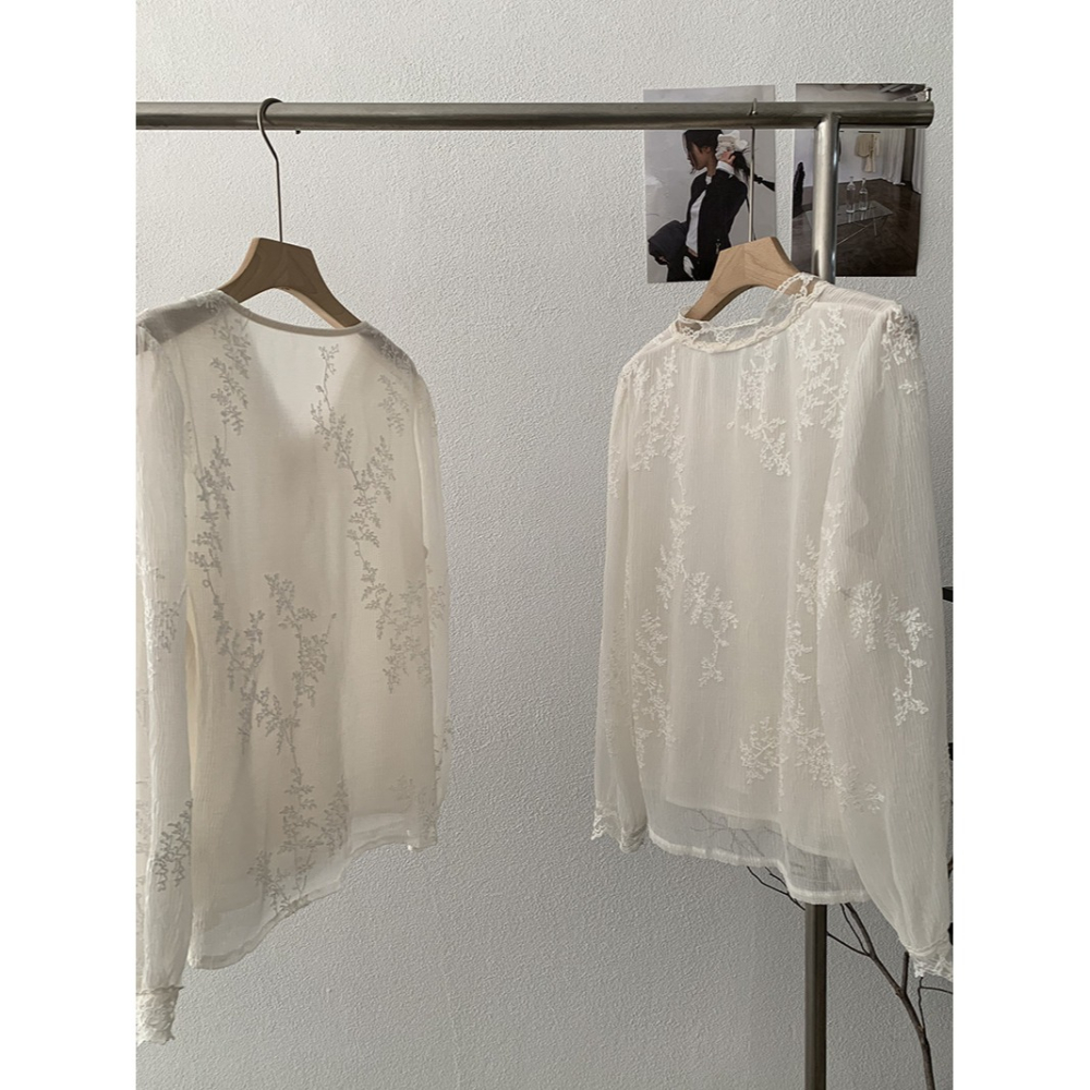 氣質百搭 V領蕾絲刺繡綁帶長袖上衣 *2色 | kukuta-細節圖4
