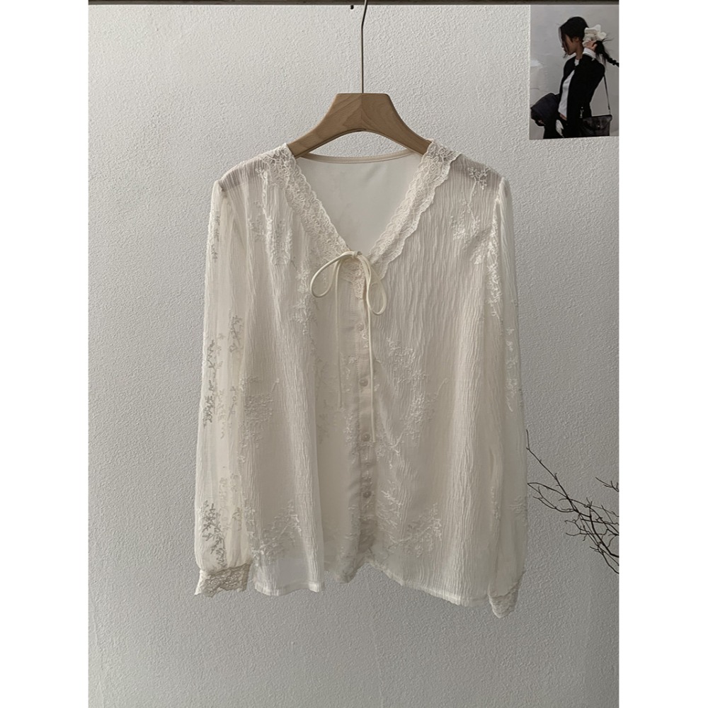 氣質百搭 V領蕾絲刺繡綁帶長袖上衣 *2色 | kukuta-規格圖11
