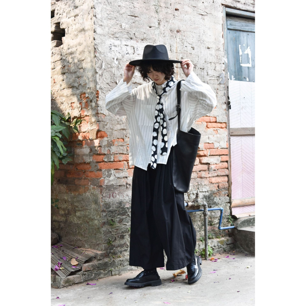 條紋設計感襯衫女 不對稱斜門襟 缺口下擺寬鬆上衣 *3色 | kukuta-細節圖7