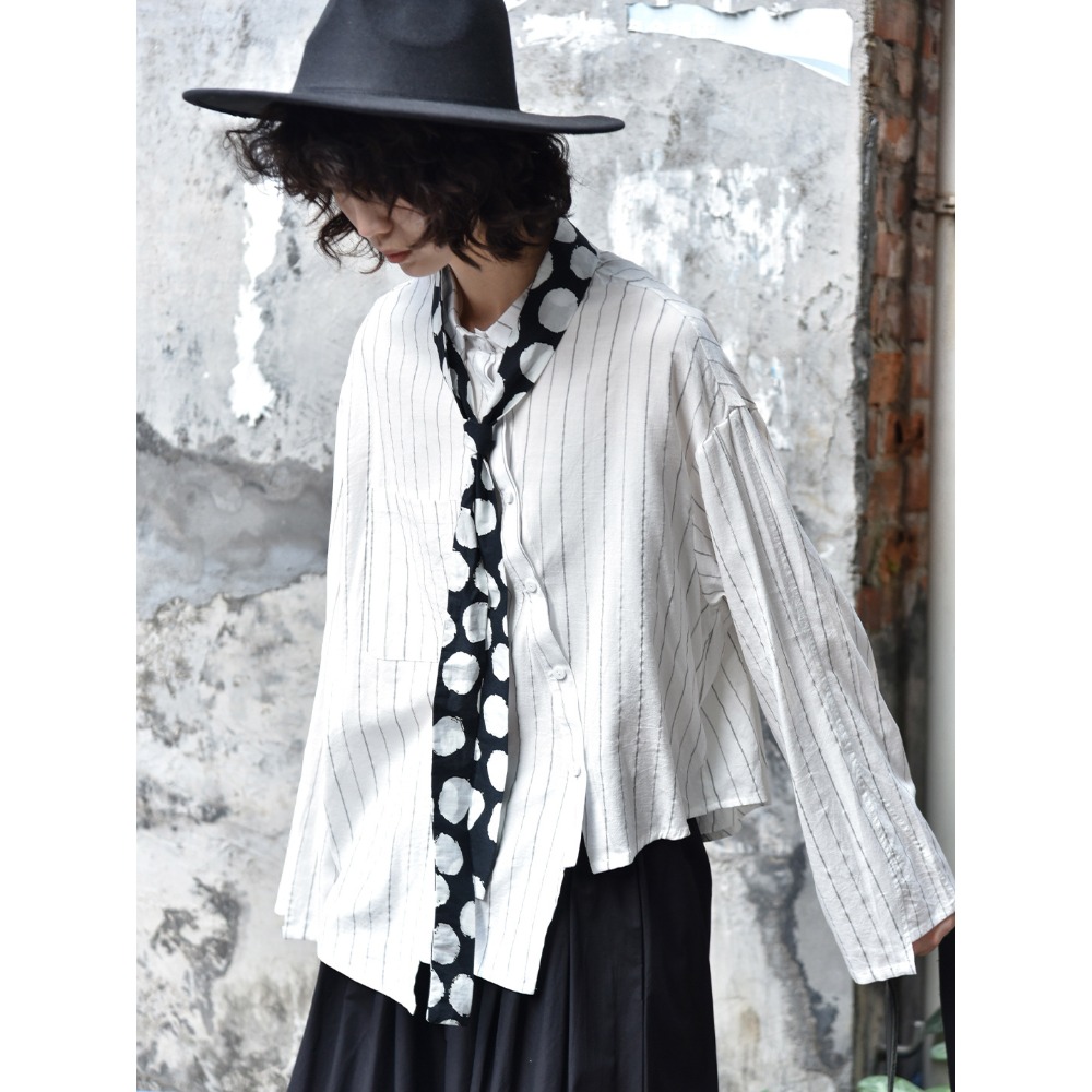 條紋設計感襯衫女 不對稱斜門襟 缺口下擺寬鬆上衣 *3色 | kukuta-規格圖8