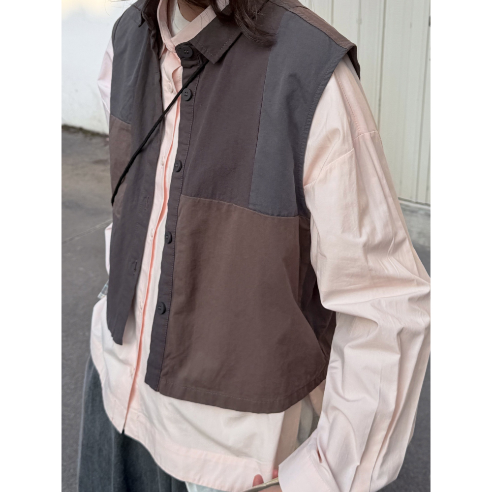 設計款撞色拼接工裝背心 日系復古馬甲背心 *2色 | kukuta-細節圖4