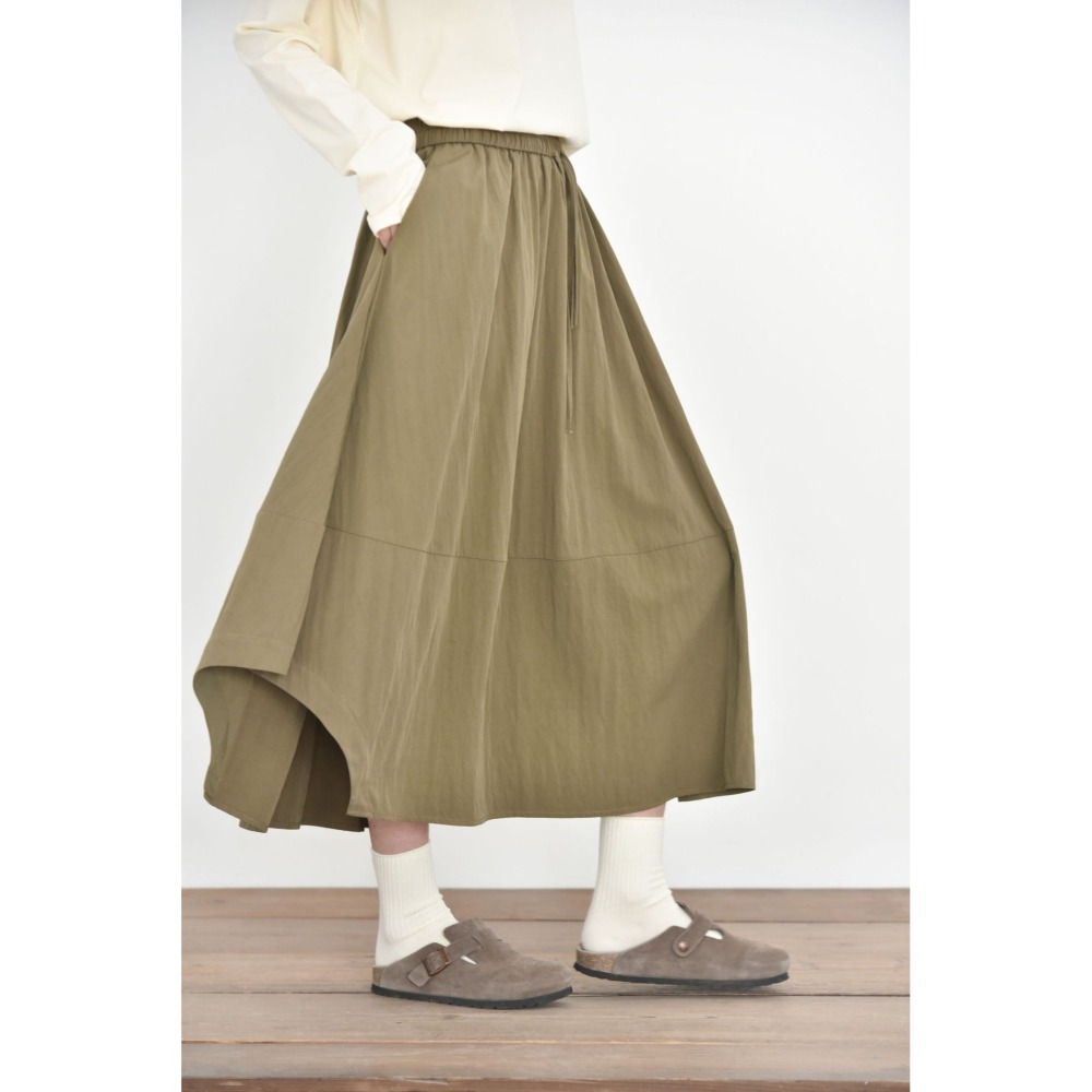 日系極簡設計半身裙 缺口下擺垂順版型 寬鬆山系長裙 *3色 | kukuta-細節圖6