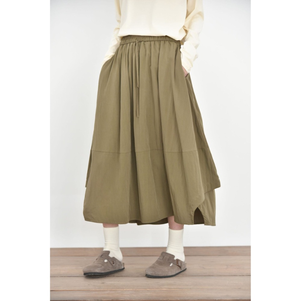 日系極簡設計半身裙 缺口下擺垂順版型 寬鬆山系長裙 *3色 | kukuta-細節圖9