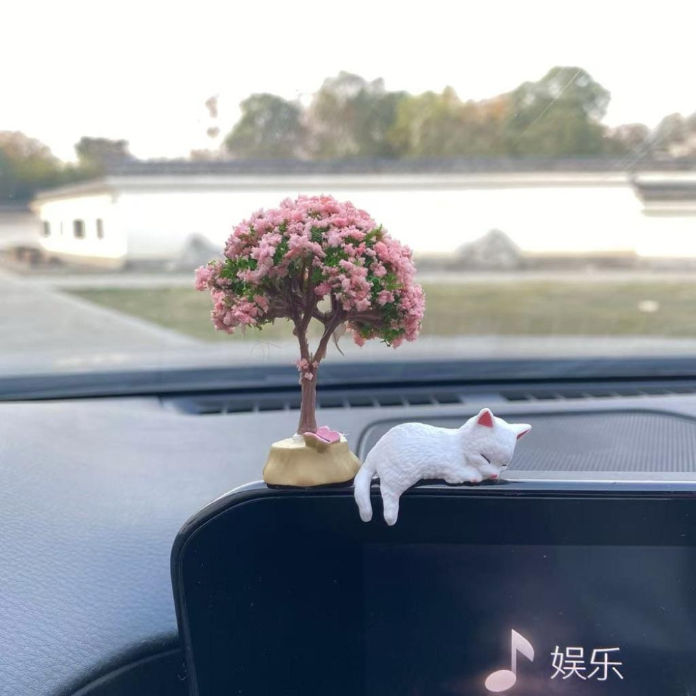 姚兔🐰（現貨當日出貨）[臺灣熱賣] 可愛超萌貓咪汽車屏幕擺件車載中控顯示屏公仔車內卡通裝飾玩偶-細節圖5