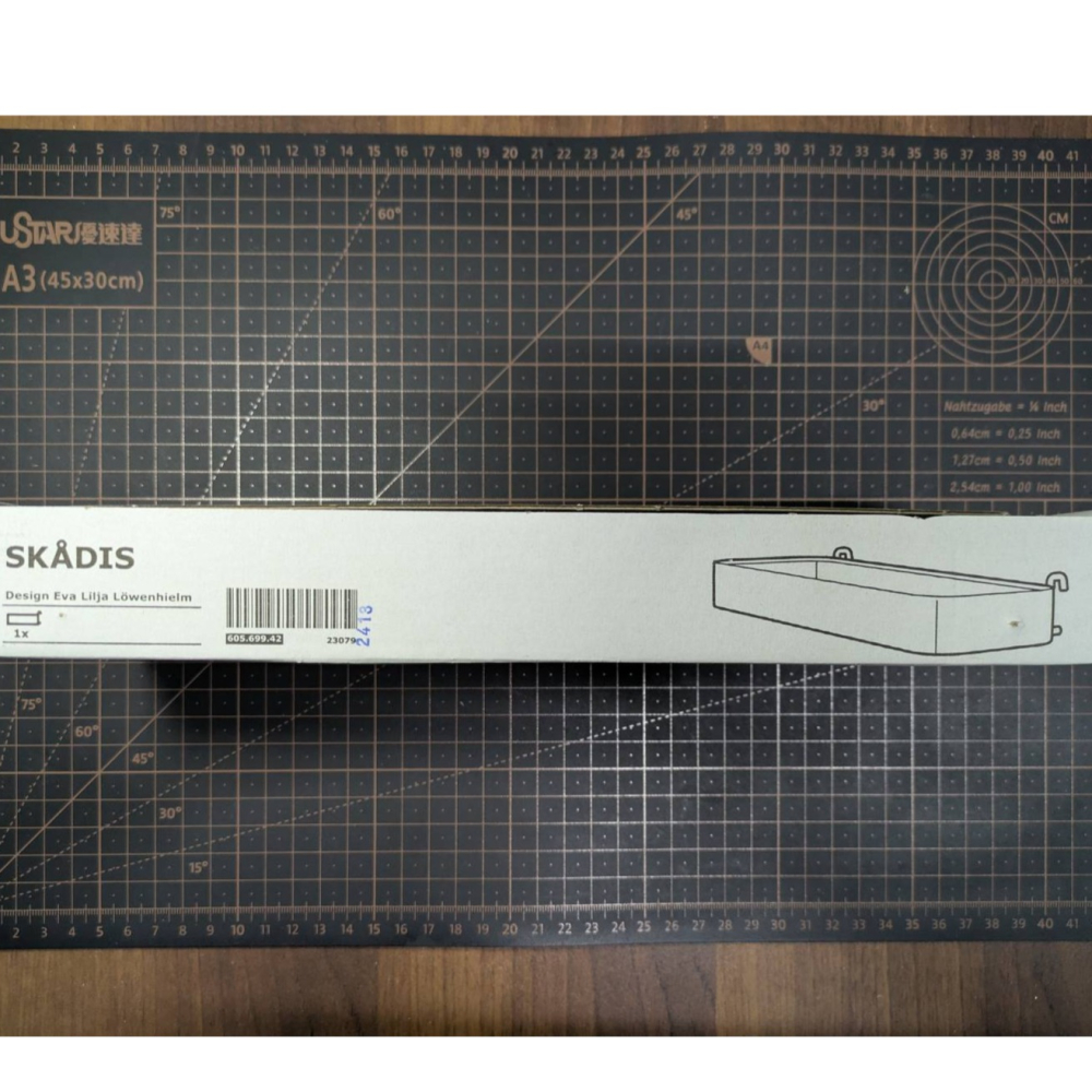 IKEA  SKÅDIS  洞洞板配件  黑色 層架-細節圖3