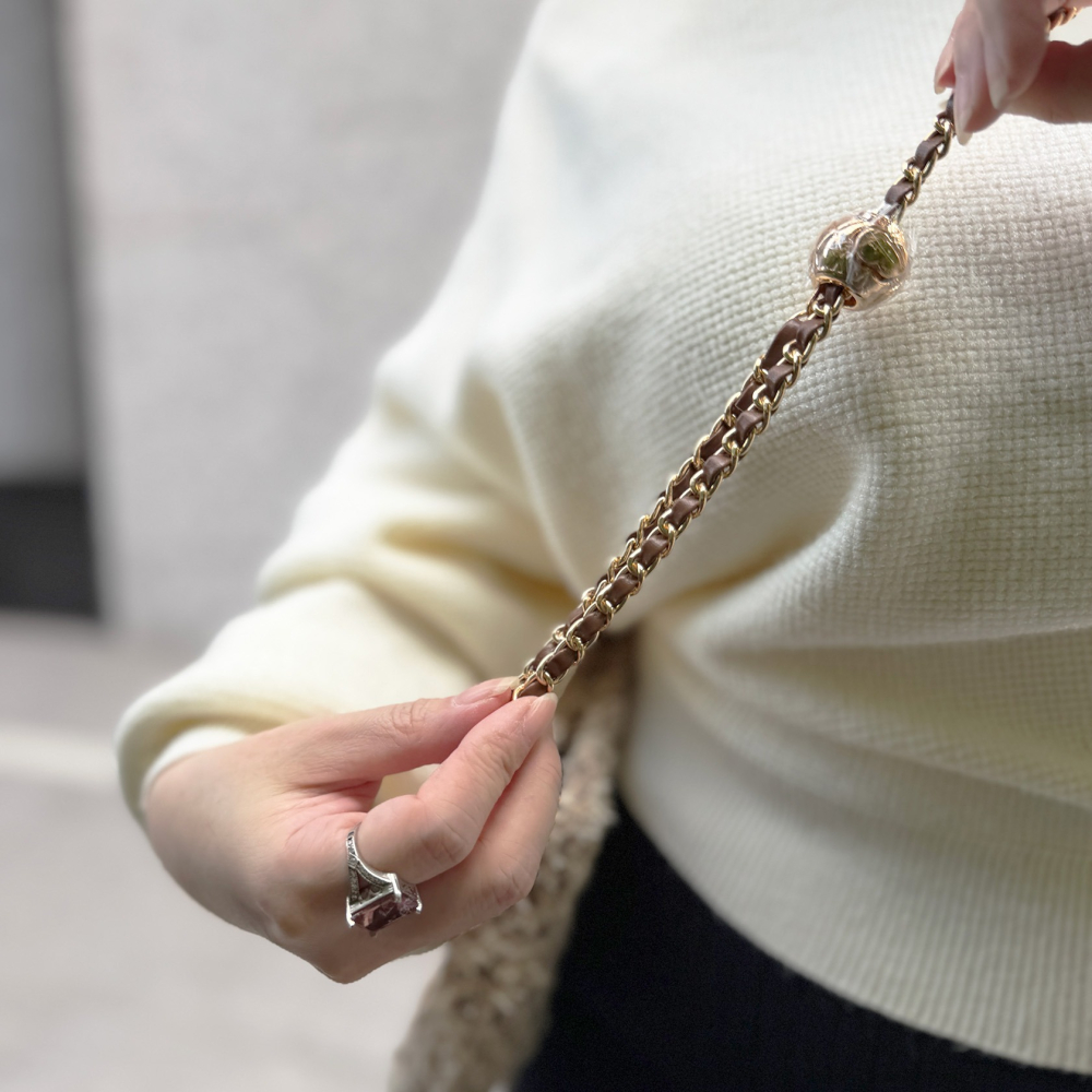 《姿物所》【羊毛毛手機包】提拉米蘇・手機包/小金球包/手工編織包-細節圖6