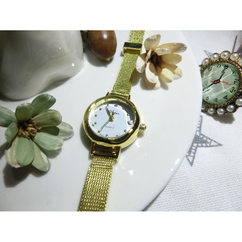 現貨 八心八箭鑽石切割鏡面小金錶 女錶 手錶 鑽錶 金錶 韓國錶 錶 情人節禮物 韓國製 質感 氣質 鑽石鏡面 禮物-細節圖4