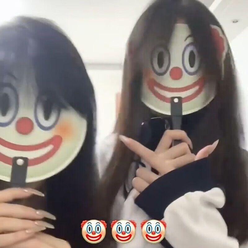 台灣現貨 小丑扇子 我是小丑 小丑是我 小紅書同款頭目JOKER的頂樑柱小丑面具扇子學生ins搞怪便攜網紅扇-細節圖4
