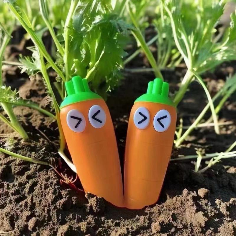 台灣現貨 抖音爆款3D伸縮蘿蔔劍蘿蔔刀重力收縮惡搞玩具創意友善手勢 貓咪手指 整人玩具 交換禮物 中指劍 蘿蔔刀-細節圖5