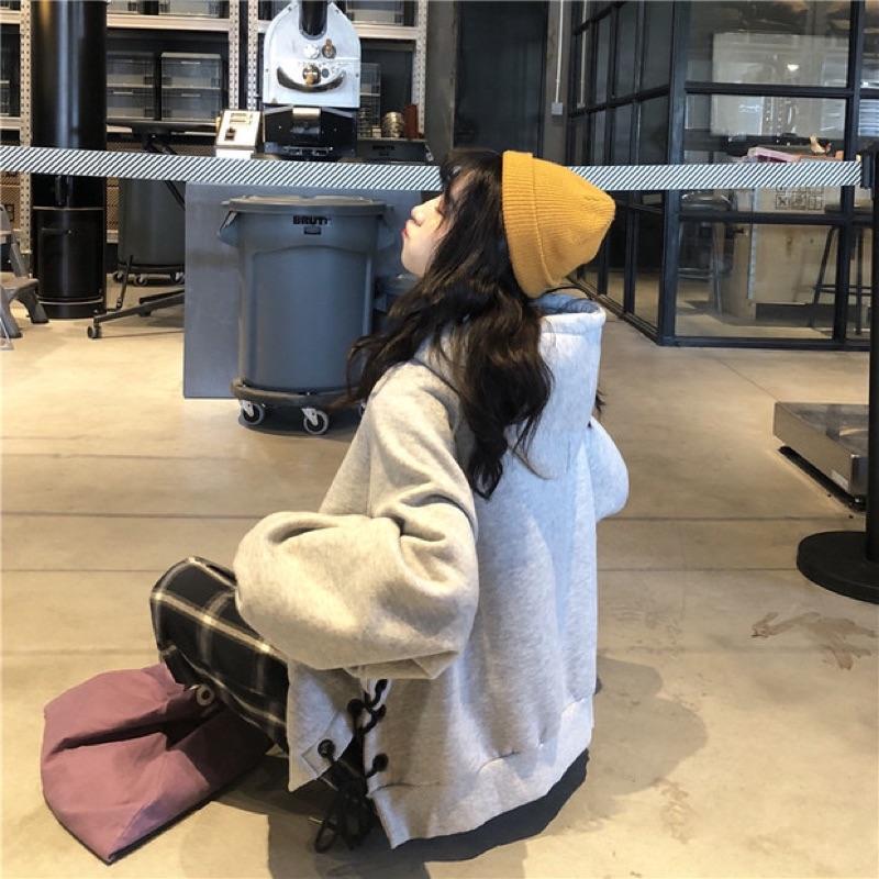 現貨出清 加厚款連帽上衣 連帽 交叉造型 加絨毛 短板連帽上衣 大學t 連帽T 寬版上衣 衣服 穿搭 流行款 外套-細節圖3