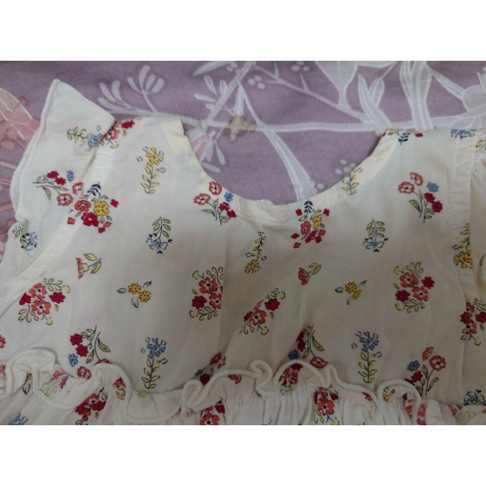 二手 童裝 日單 白色碎花洋裝 80-細節圖3