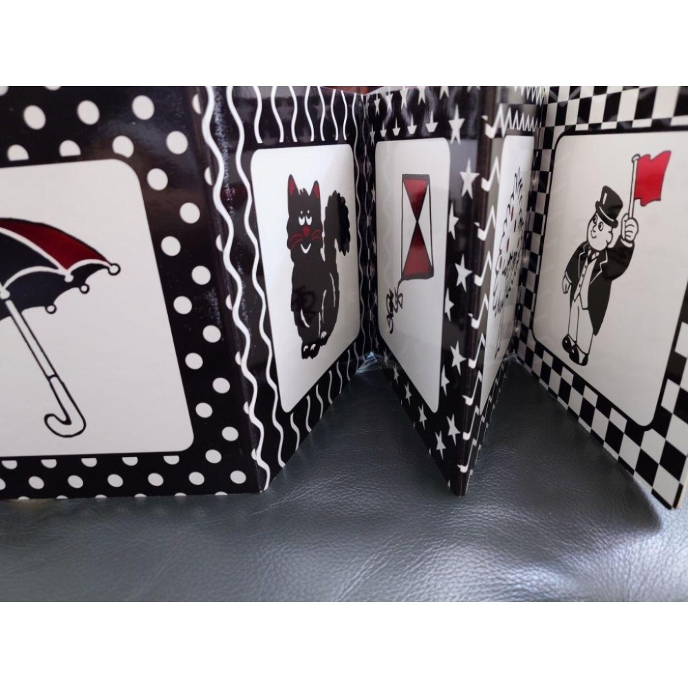 THOMAS & FRIENDS~Look,it＇s THOMAS! 湯瑪士小火車 寶寶黑白圖書-細節圖4