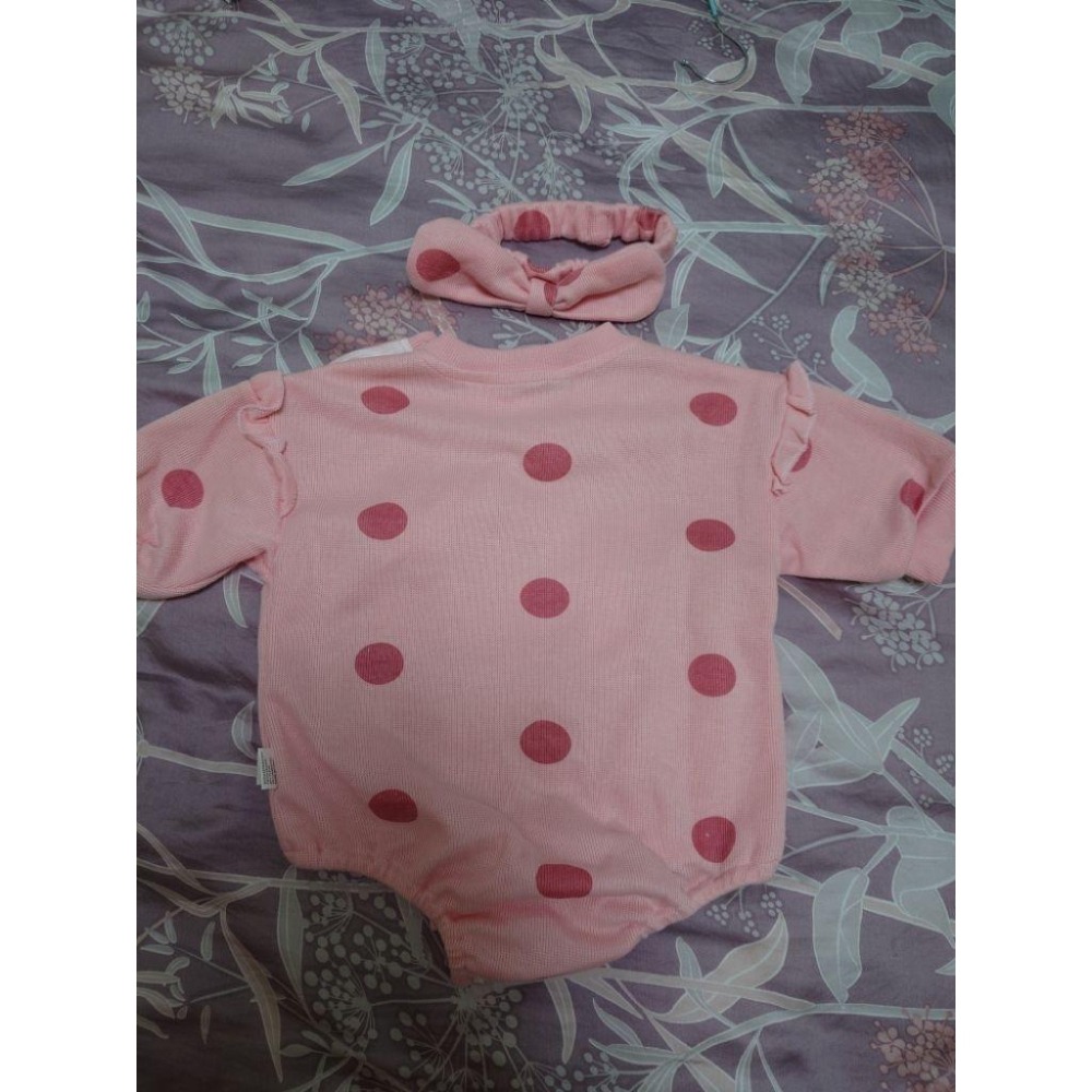 二手近新 粉嫩兔兔包屁衣 贈髮帶 90 僅下水-細節圖3