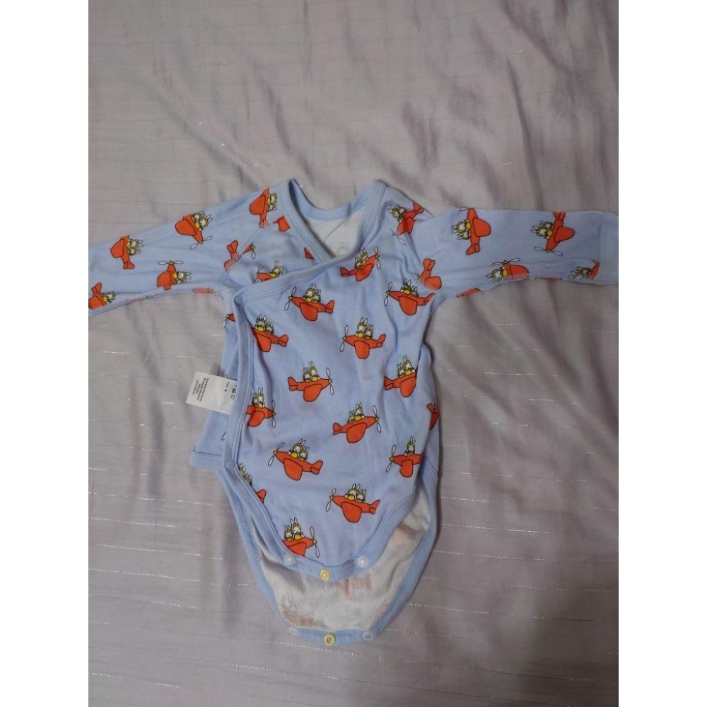 二手 UNIQLO 長袖包屁衣 70-細節圖2