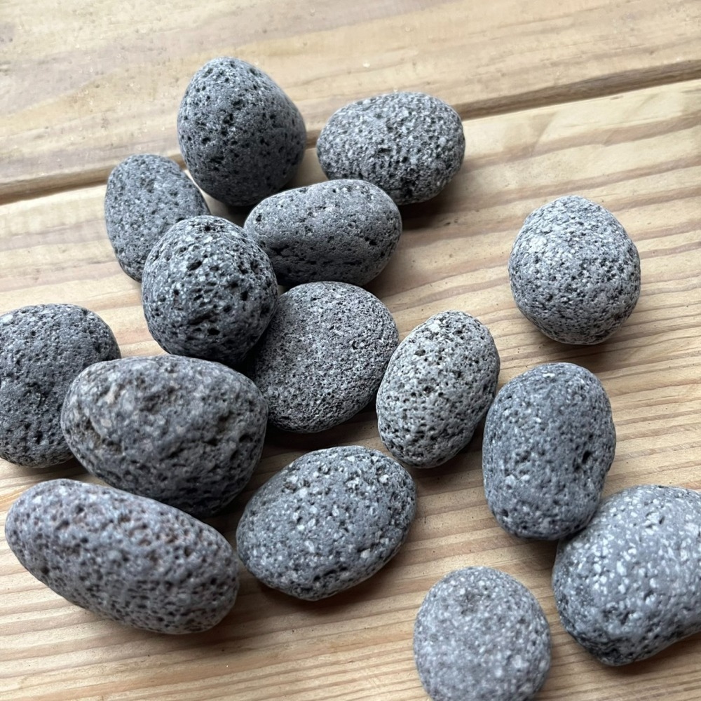 鋪面石 黑火山石 玄武岩碎石 發泡煉石 黑麥飯石 園藝造景 質感鋪面石 盆栽裝飾 多肉介質 1公斤 1公升-細節圖9