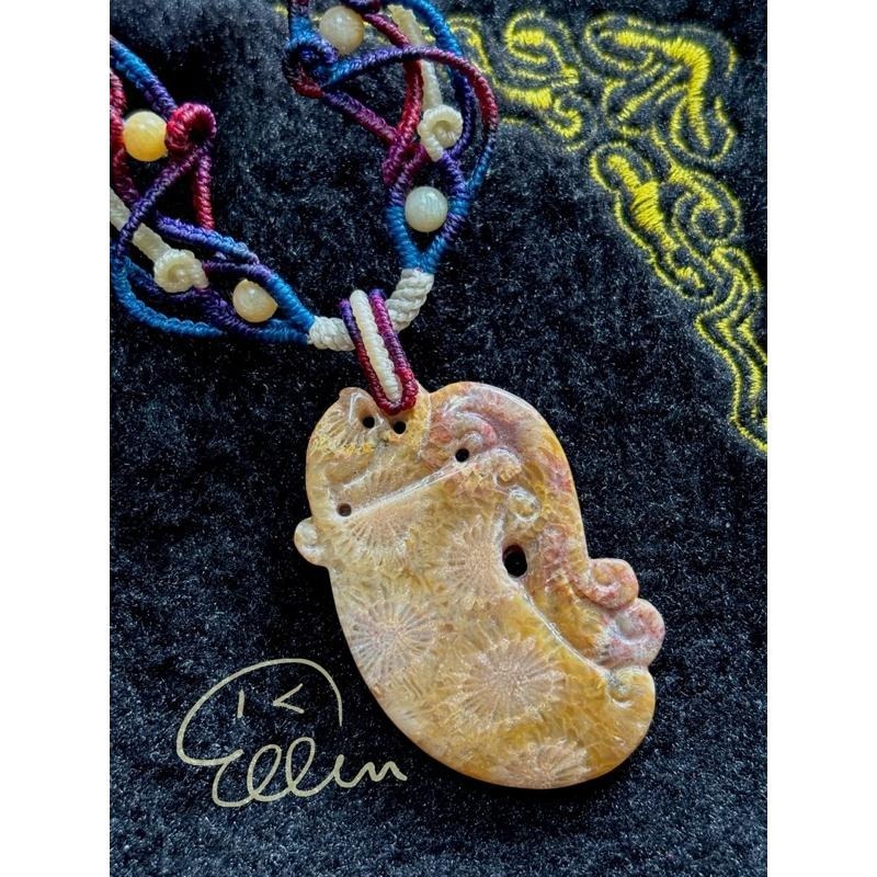 珊瑚玉 古風瑞獸雕刻牌件 蠟線編織套鍊/項鍊/項鏈/項鍊繩/編繩/菊花石 墜飾不可拆  N02-細節圖6