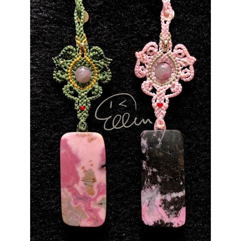 薔薇輝石 開運/招財雕刻墜飾 蠟線編織掛繩/包掛/掛件/編繩/扣式設計 墜飾不可拆 G16-細節圖5