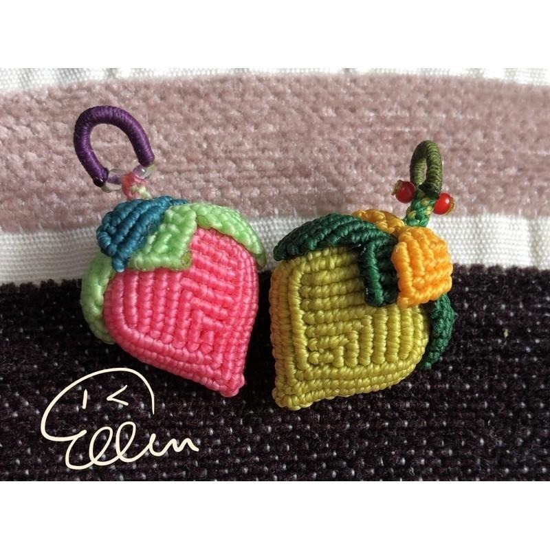 紅草莓🍓  蠟線編織 吊飾/墜飾/吊墜/編繩 P04-細節圖5