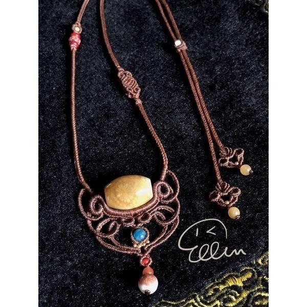 珊瑚玉 大花酒桶珠 流線造型  蠟線編織套鍊/項鍊/頸鍊/編繩/菊花石 墜飾不可拆 N20-細節圖5